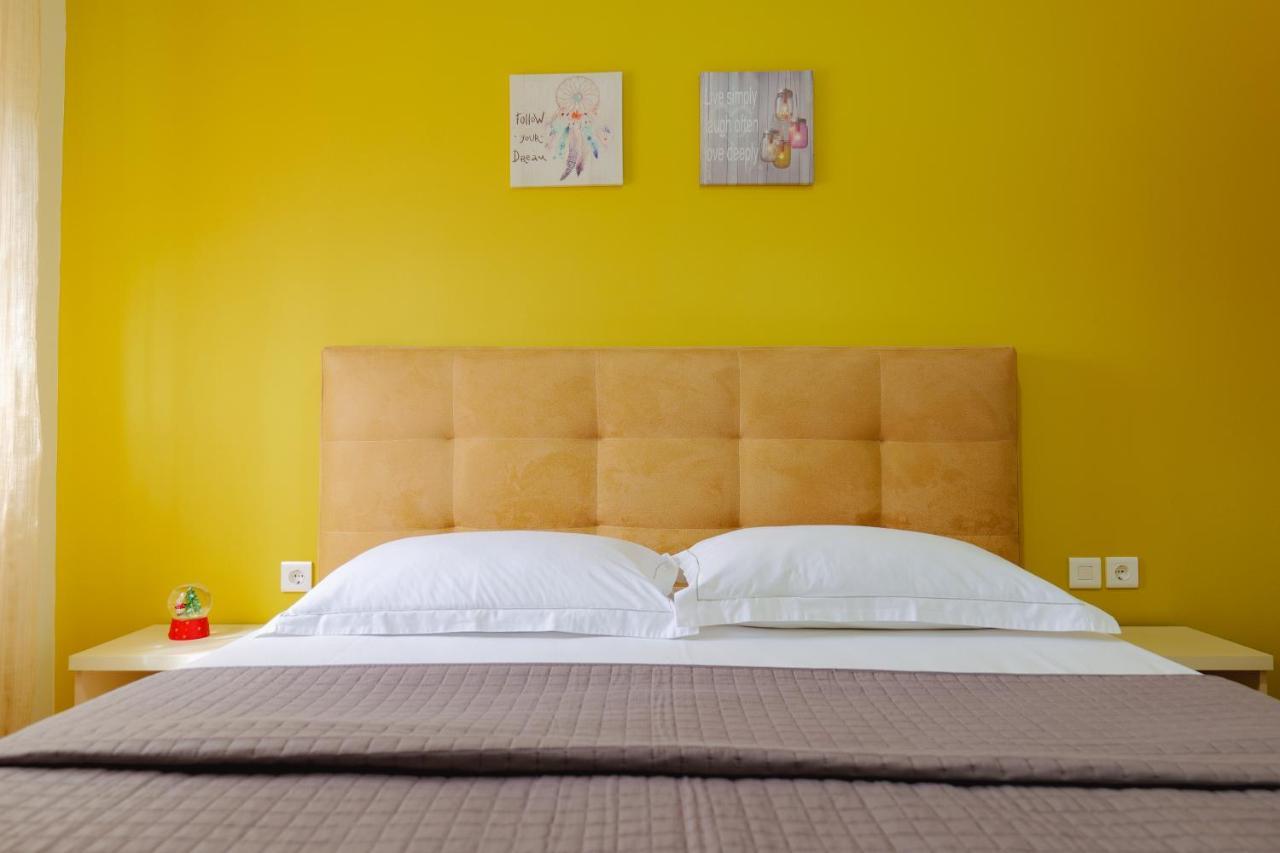 Eden Suites & Apartments Sarandë Esterno foto